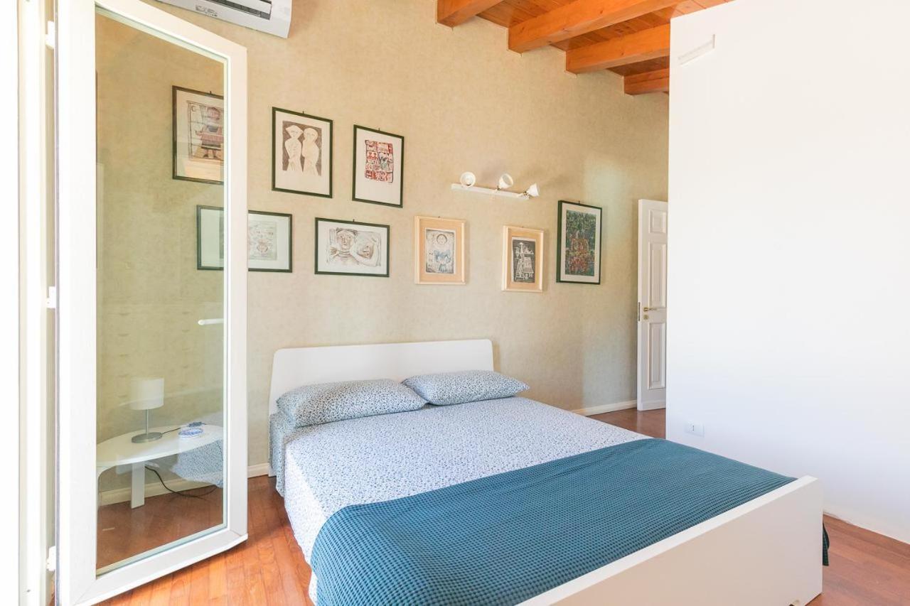 Fronte Spiaggia Zoe Villa Augusta Kültér fotó